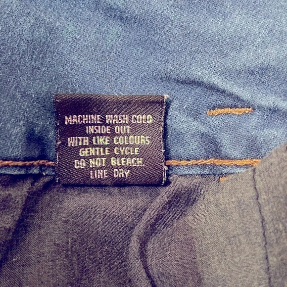 Tinseltown Cuffed Hem Denim Jean Shorts Button Fly Juniors 7 Blue  Stretchy - Picture 5 of 8